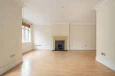 Whitcome Mews, Richmond, TW9 photo 2
