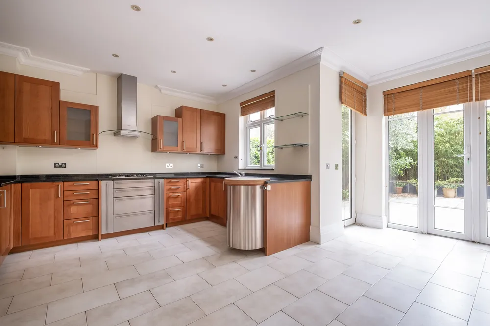 Whitcome Mews, Richmond, TW9