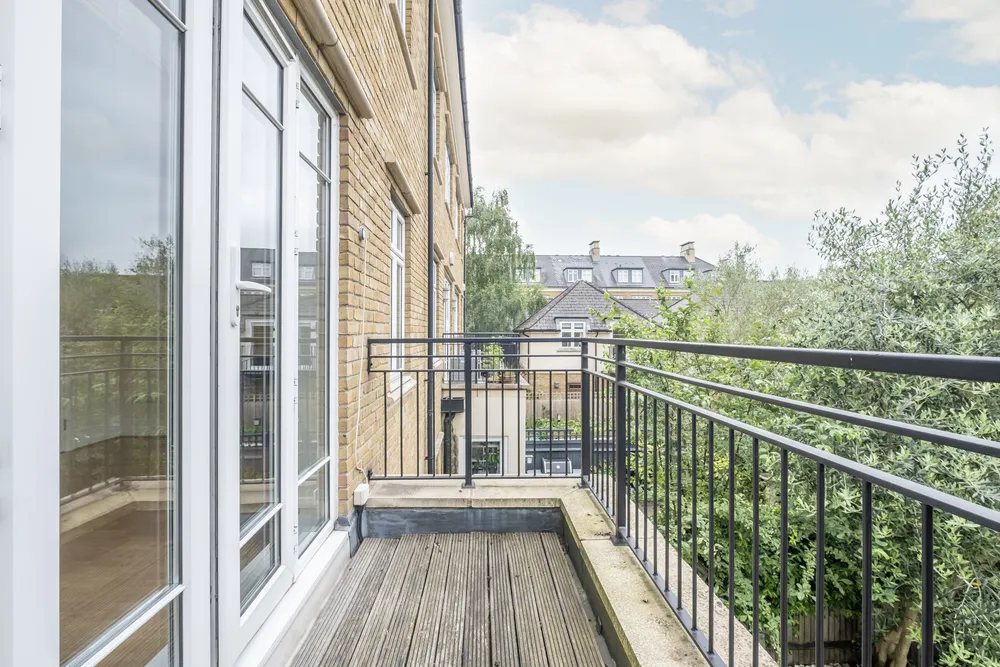 Whitcome Mews, Richmond, TW9