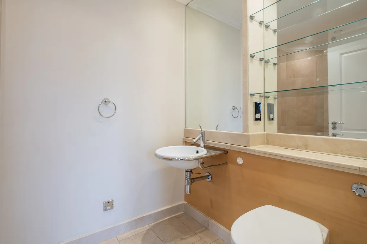 Whitcome Mews, Richmond, TW9 photo 16