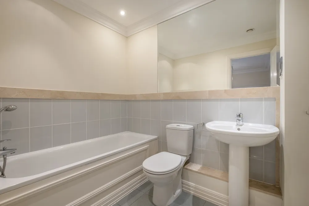Whitcome Mews, Richmond, TW9
