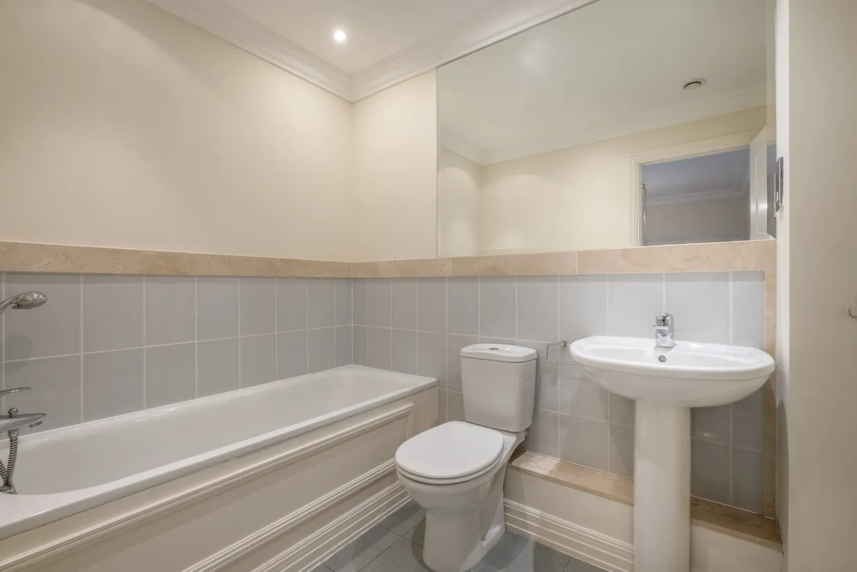 Whitcome Mews, Richmond, TW9 photo 21