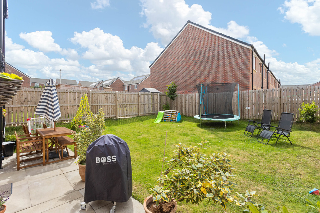 3 Raith Gardens, Greendykes, Edinburgh, EH16 4ZS Image 2