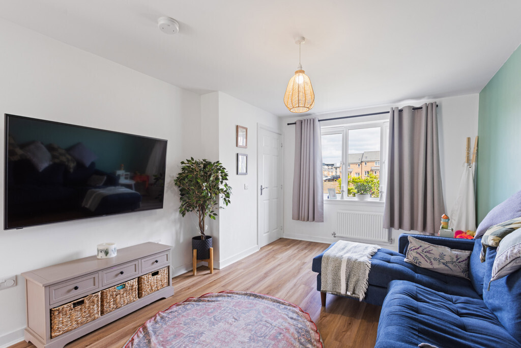 3 Raith Gardens, Greendykes, Edinburgh, EH16 4ZS Image 4