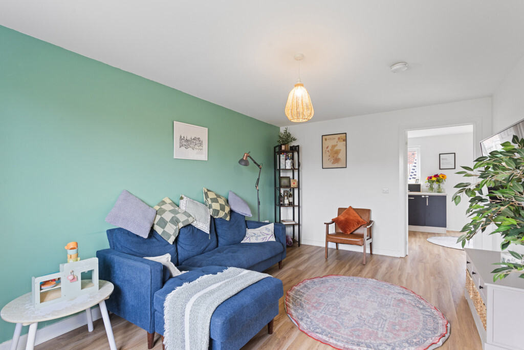 3 Raith Gardens, Greendykes, Edinburgh, EH16 4ZS Image 5