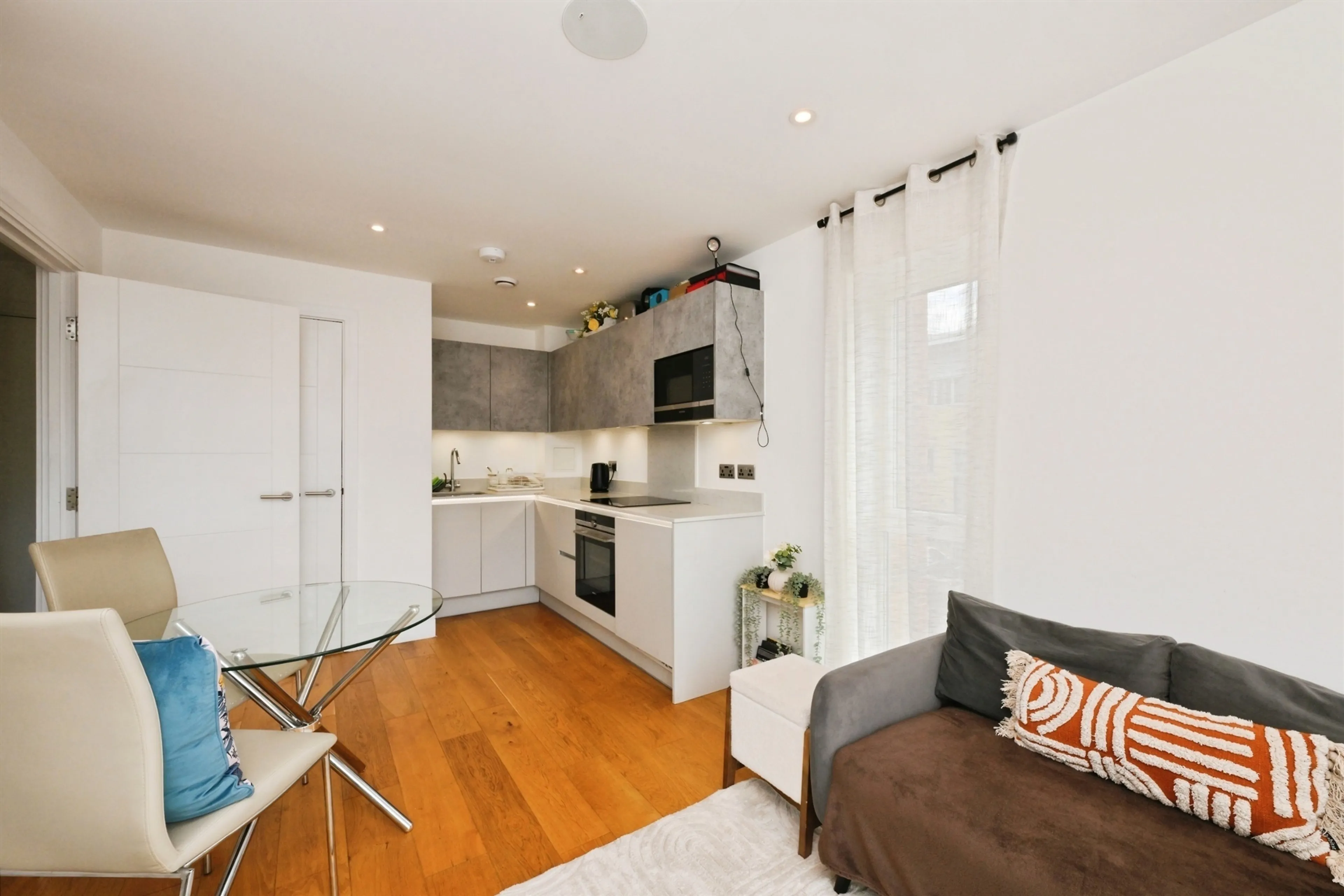 Property at Bridge Road East, Welwyn Garden City