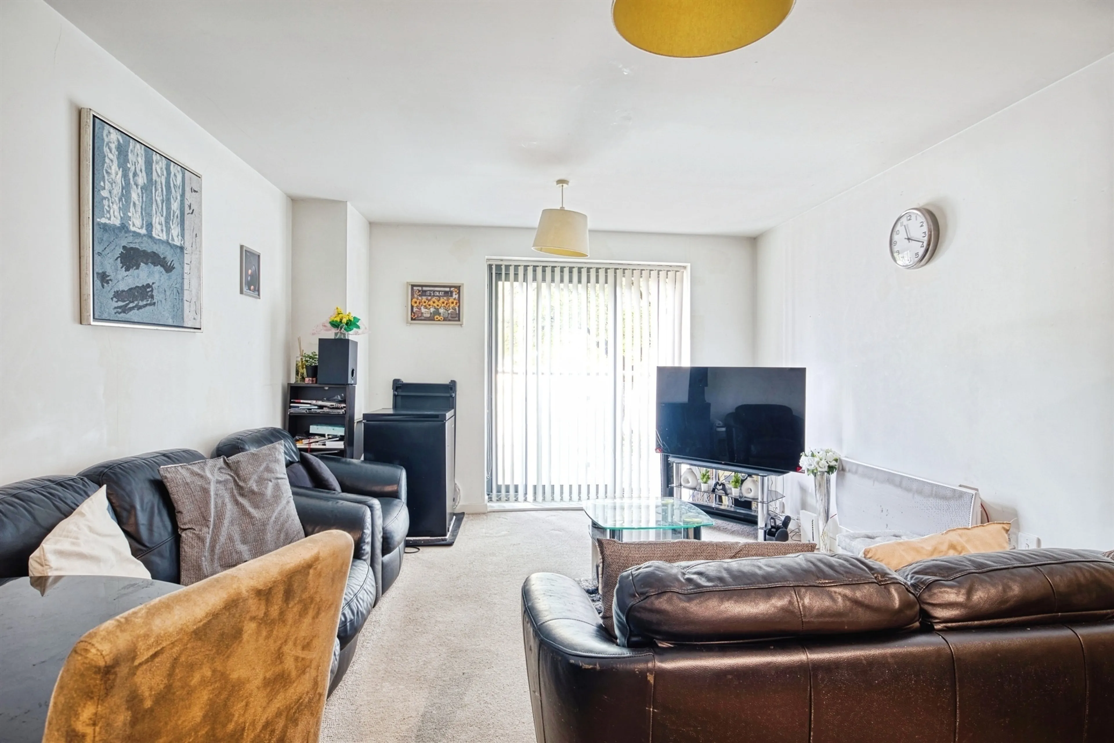 Property at Bouverie Court, Leeds
