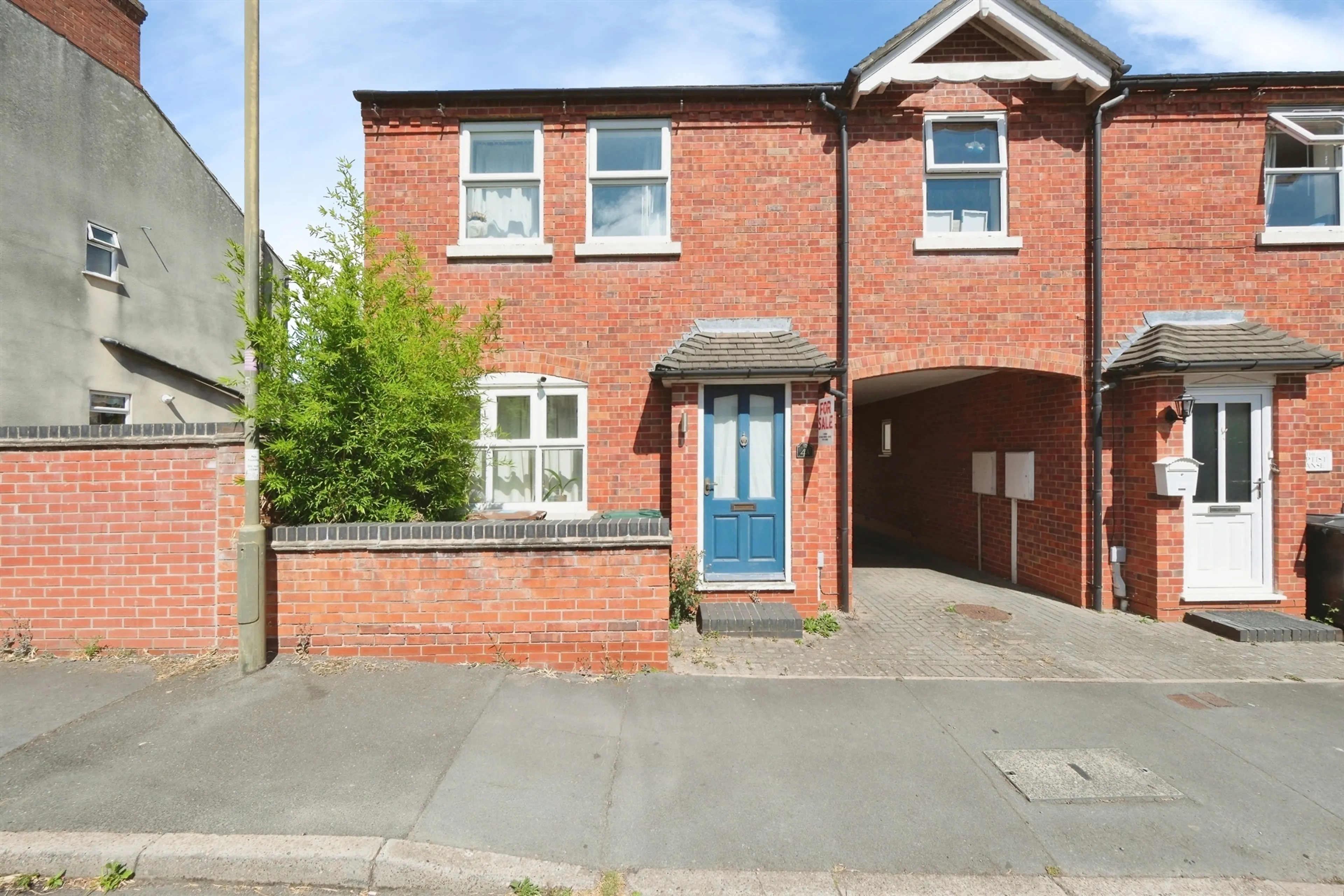Property photo 0