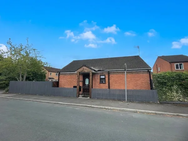 Travers Place, Ashton-on-Ribble, Pres...