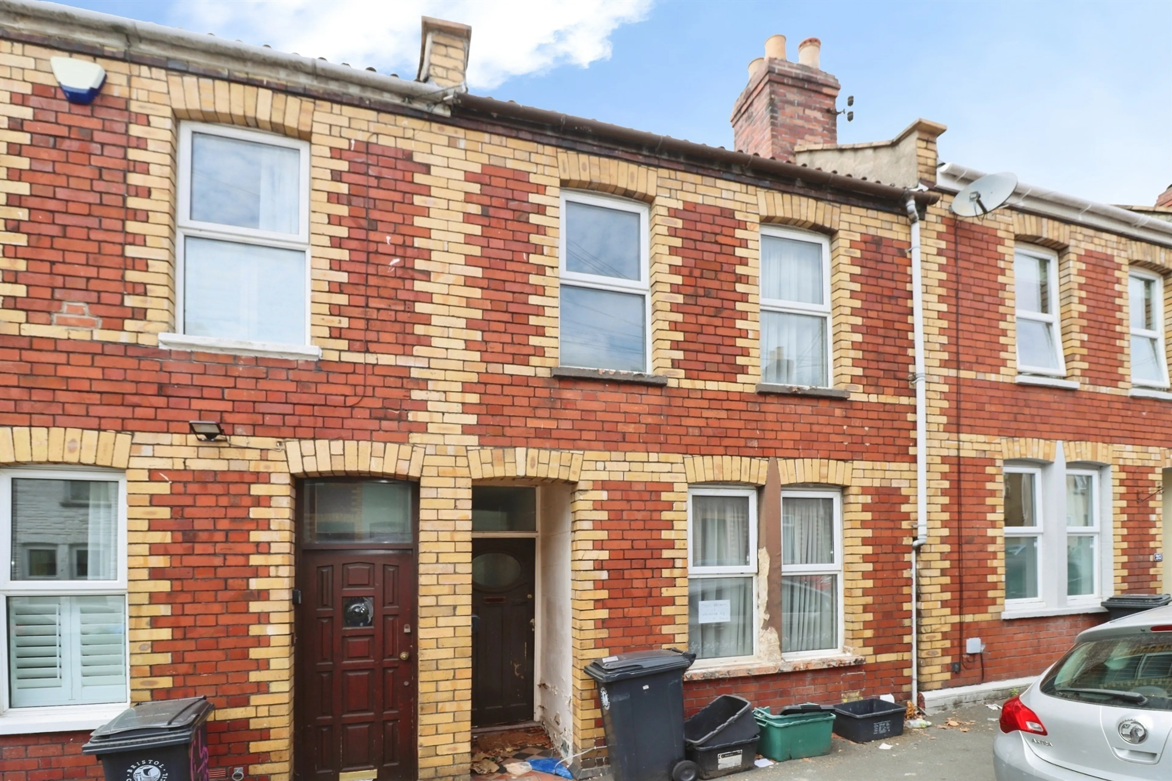 Property photo 0