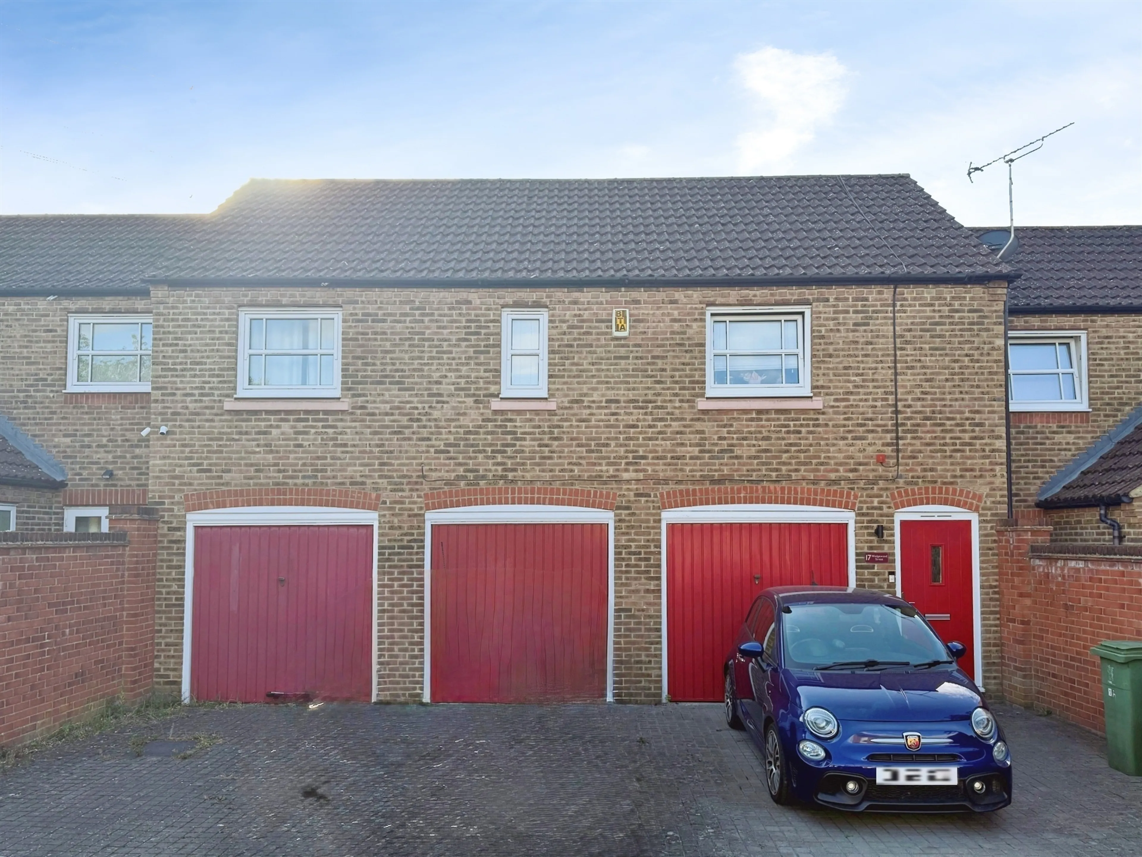 Property photo 0
