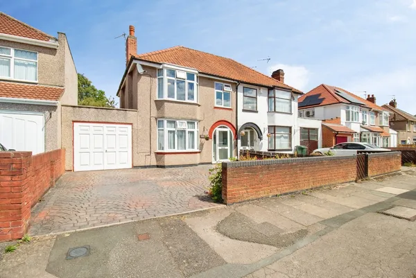 Fir Tree Avenue, Coventry, West Midla...