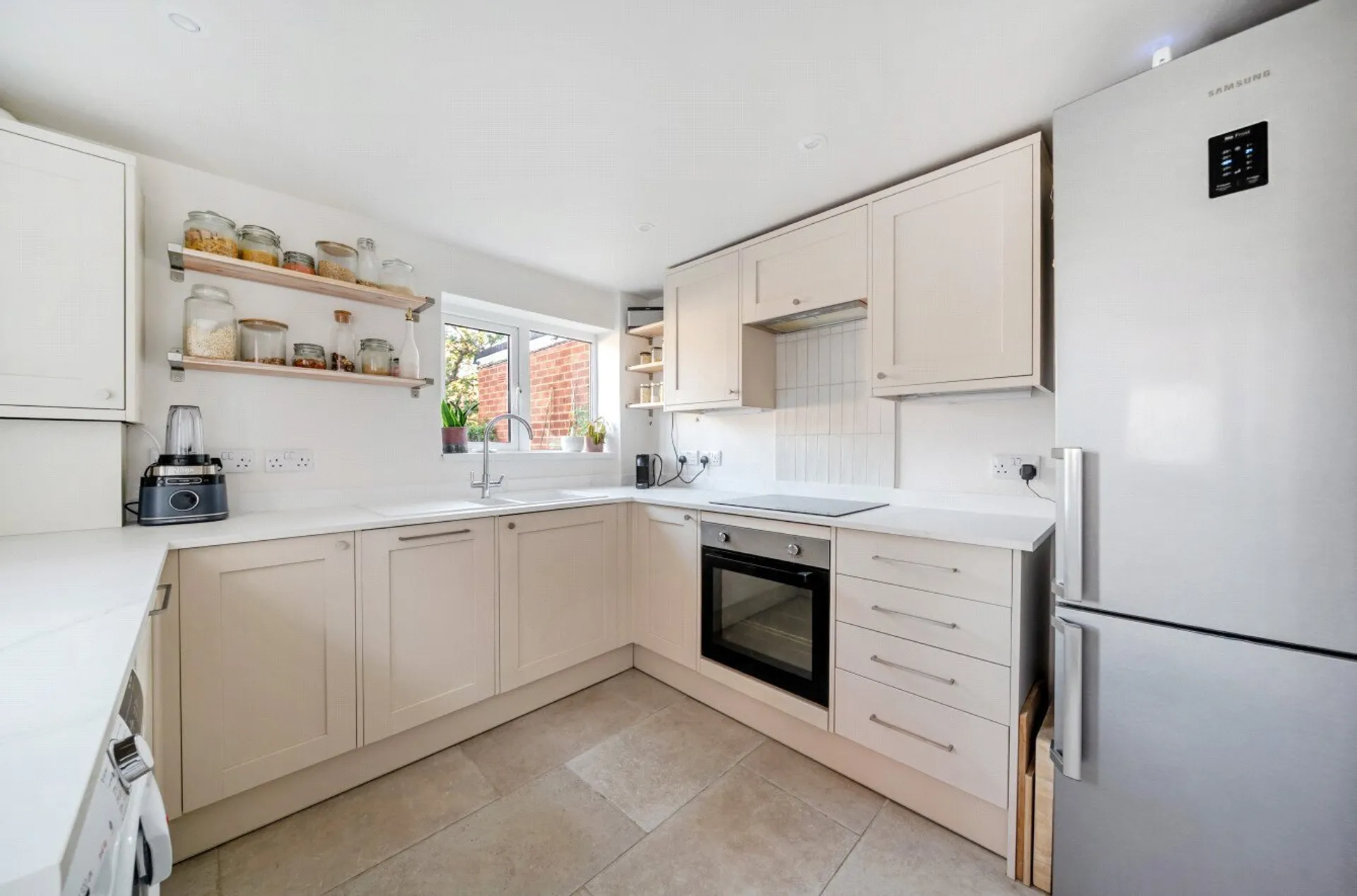 Property photo top 1