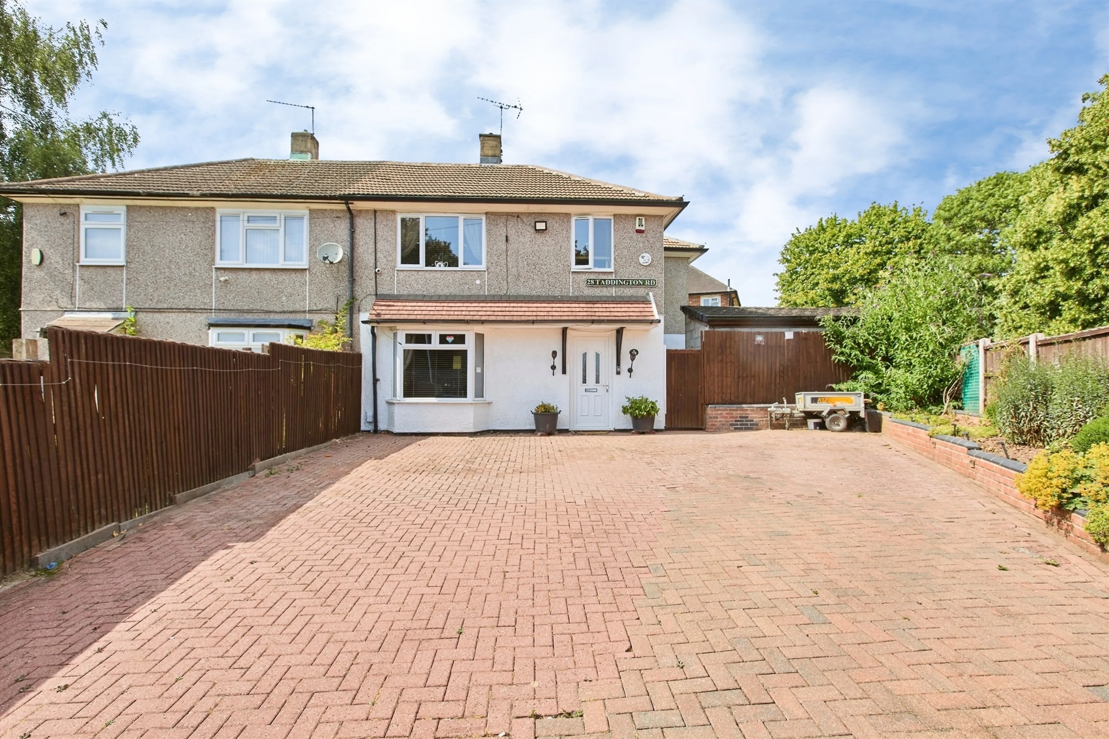 Property photo 0