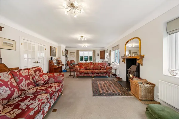 Lower Lane, Bowling Bank, LL13 photo 9