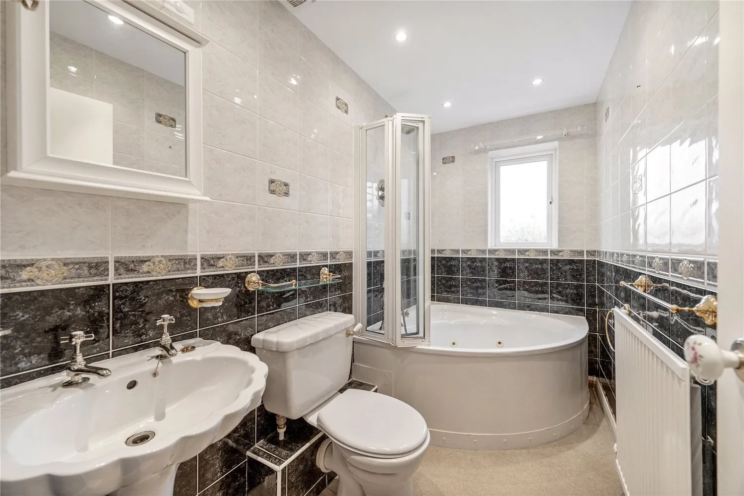 Lower Lane, Bowling Bank, LL13 photo 14