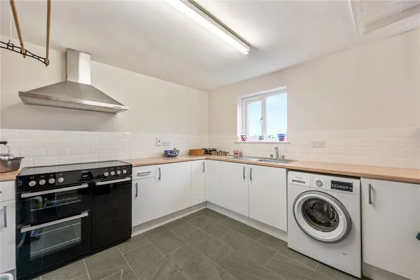 Lower Lane, Bowling Bank, LL13 photo 15
