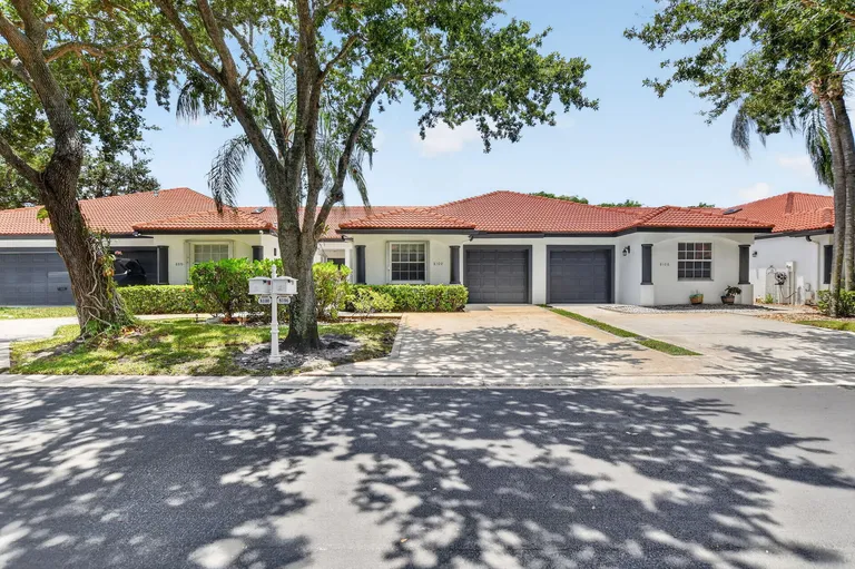 8100 Via di Veneto, Boca Raton, FL 33496