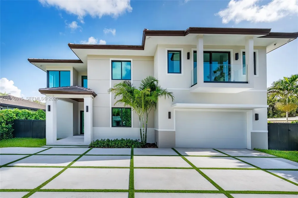 6415 SW 83rd St, Miami, FL 33143