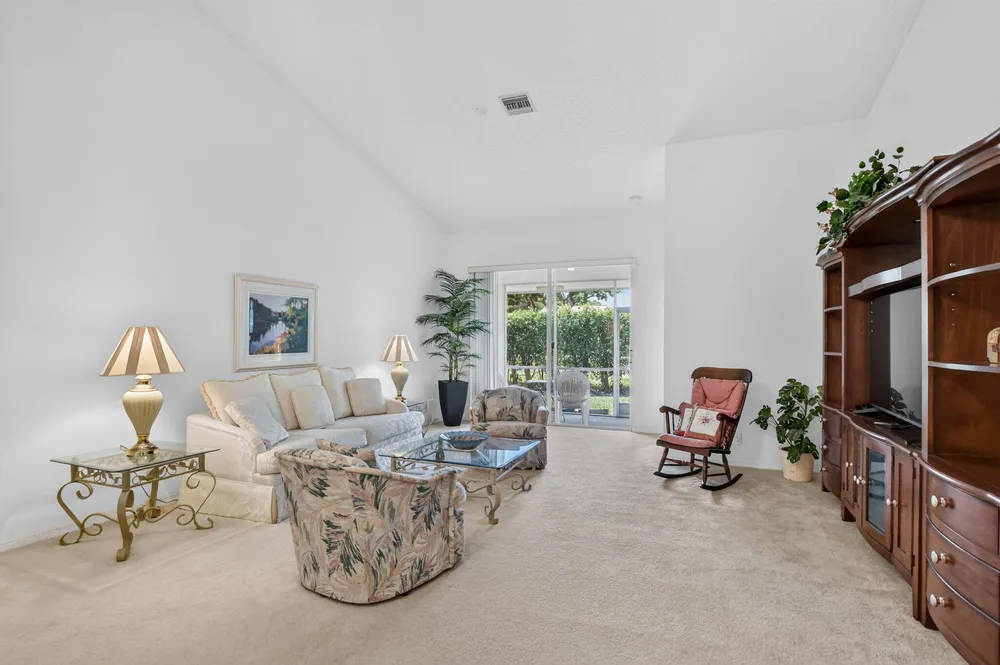 8100 Via di Veneto, Boca Raton, FL 33496