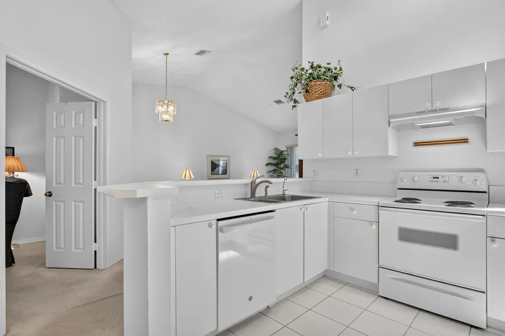 8100 Via di Veneto, Boca Raton, FL 33496