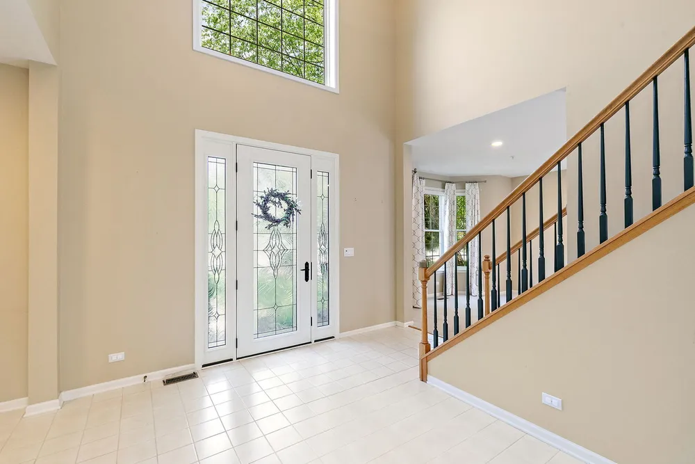 1476 Columbia Ln, Barrington, IL 60010
