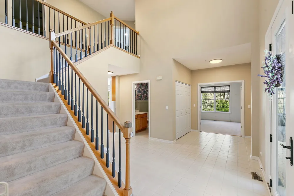 1476 Columbia Ln, Barrington, IL 60010