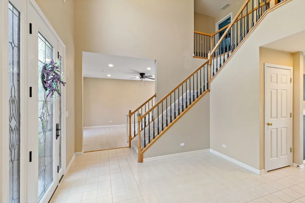 1476 Columbia Ln, Barrington, IL 60010