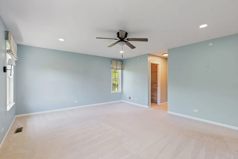 1476 Columbia Ln, Barrington, IL 60010