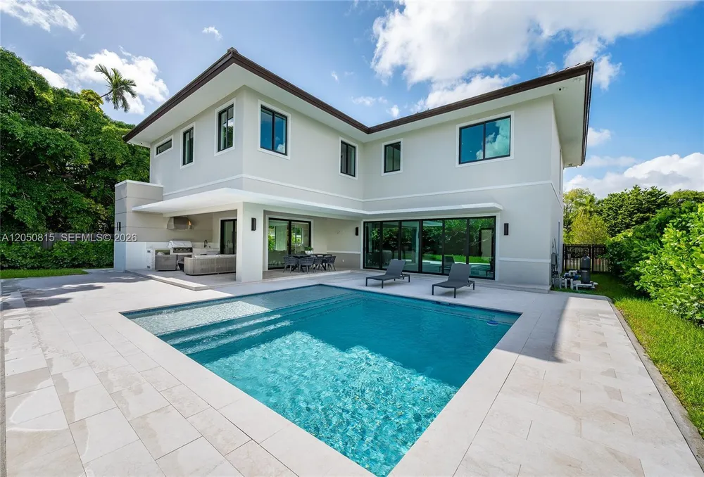 6415 SW 83rd St, Miami, FL 33143