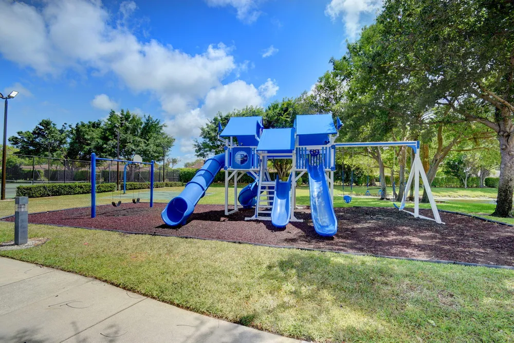 8100 Via di Veneto, Boca Raton, FL 33496