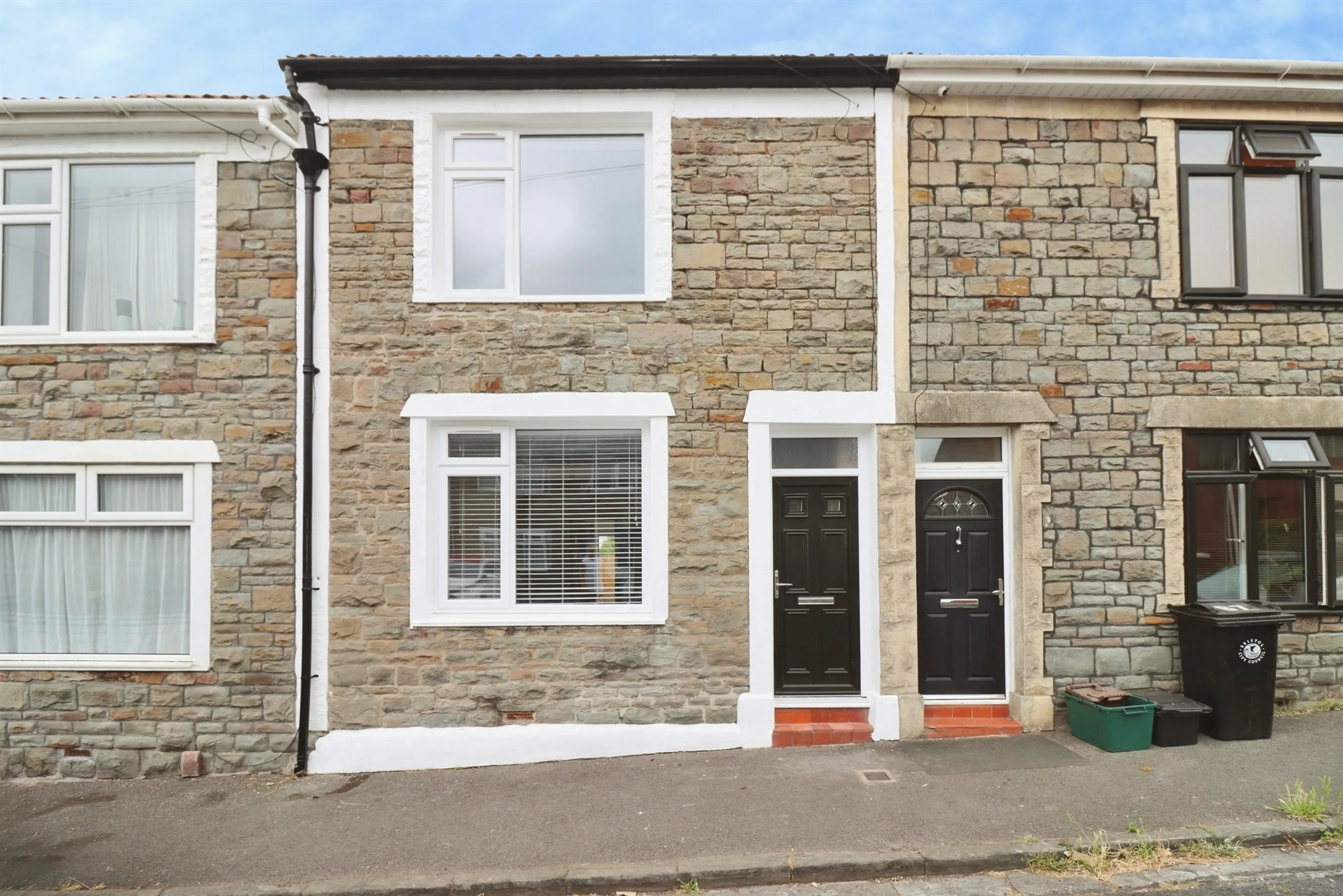 Property photo 0