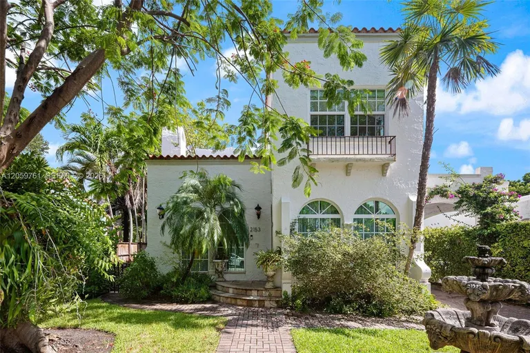 2153 SW 13th St, Miami, FL 33145
