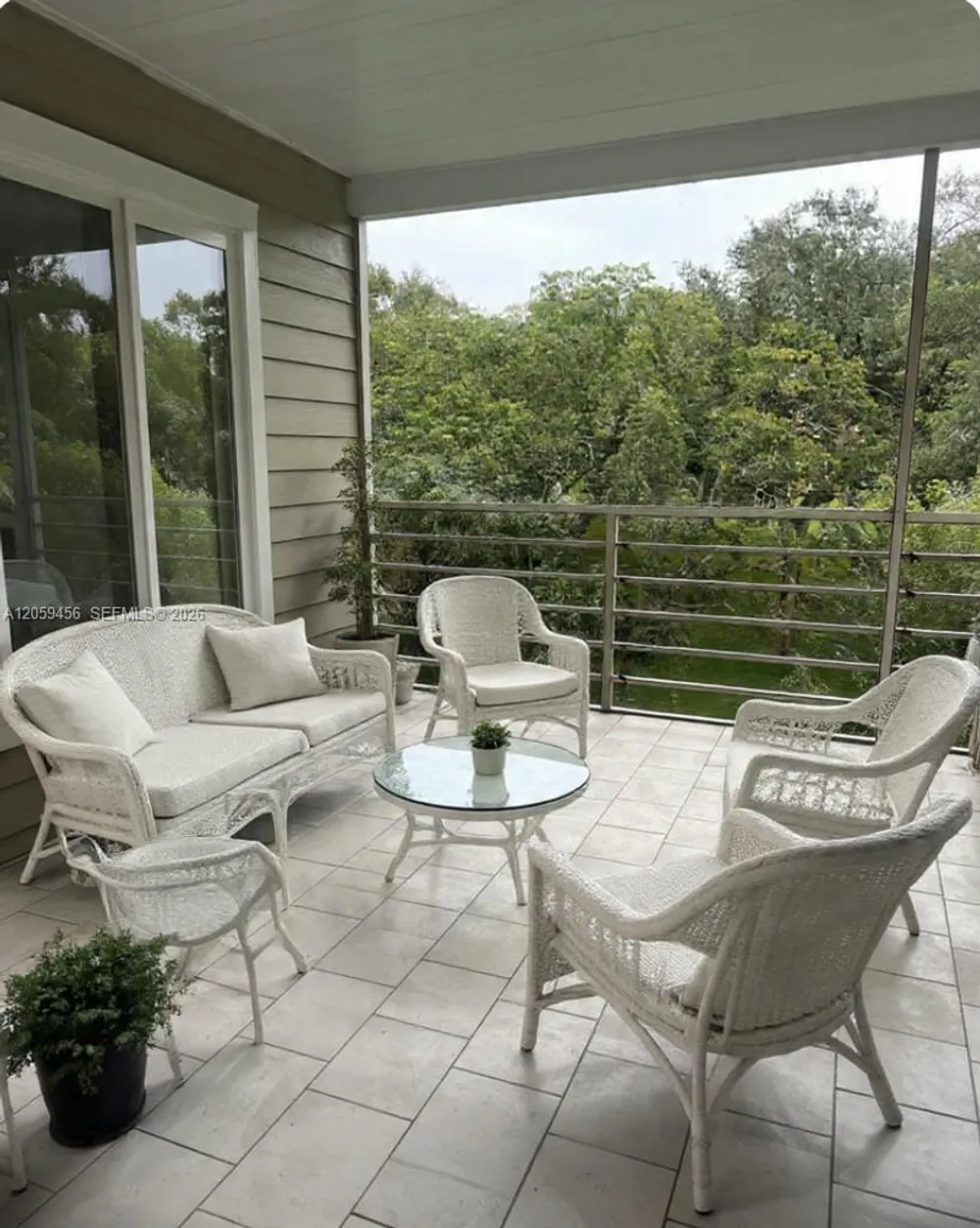3070 NW 48th Terrace, Lauderdale Lakes, FL 33313