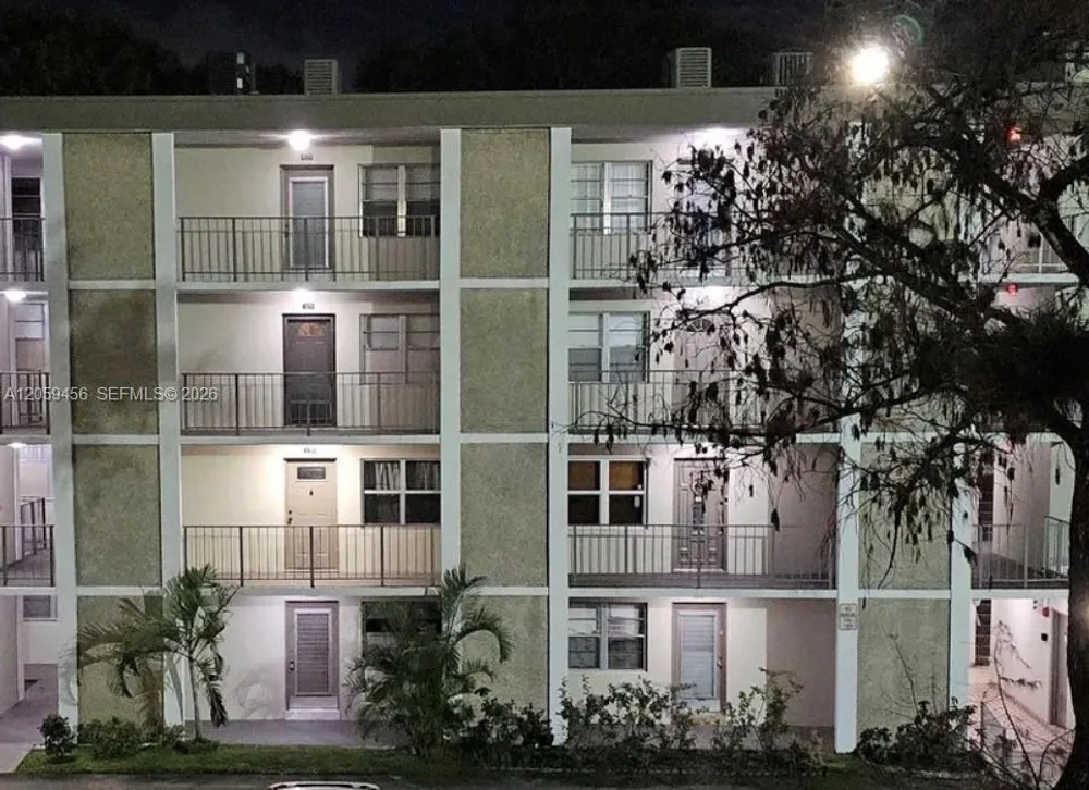 3070 NW 48th Terrace, Lauderdale Lakes, FL 33313