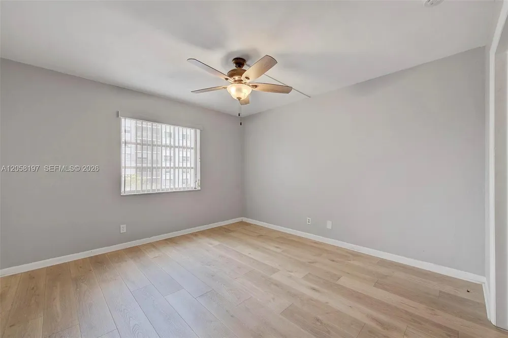 3020 NE 16th Ave, Oakland Park, FL 33334
