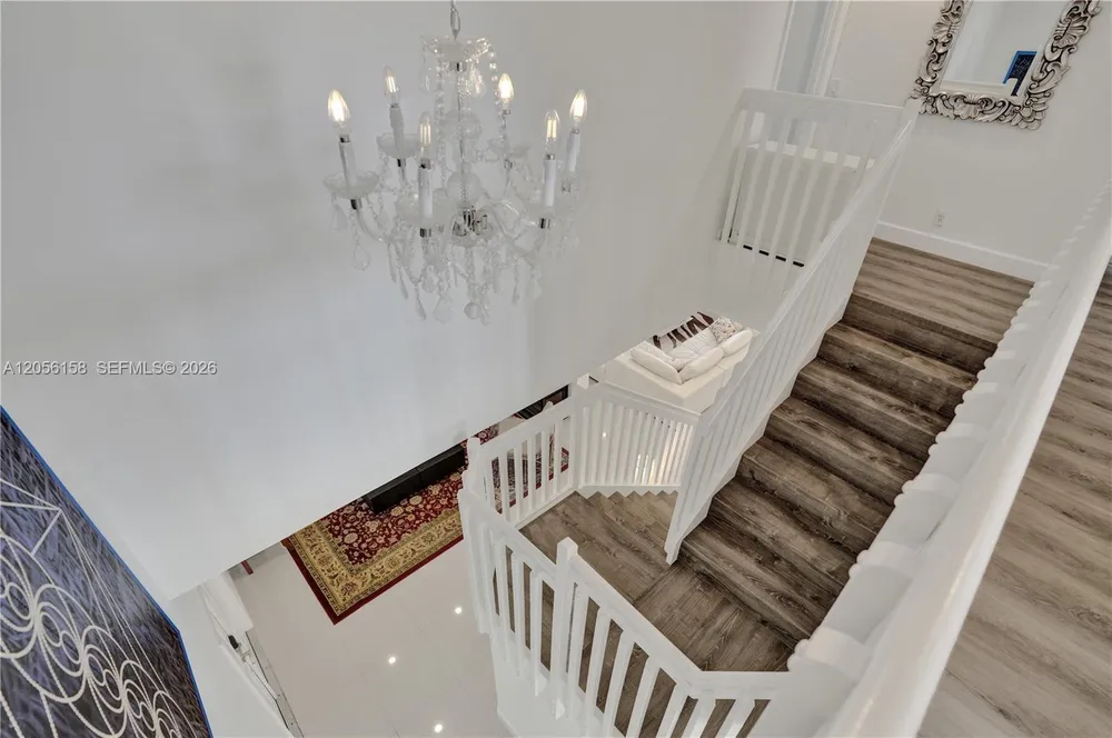 1216 Chinaberry Dr, Weston, FL 33327