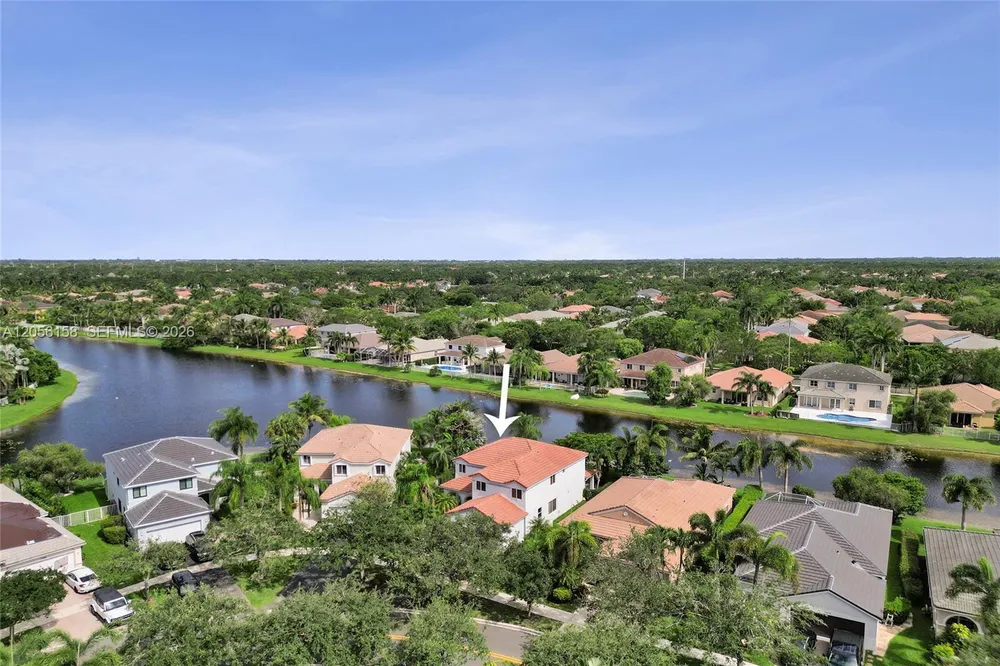 1216 Chinaberry Dr, Weston, FL 33327