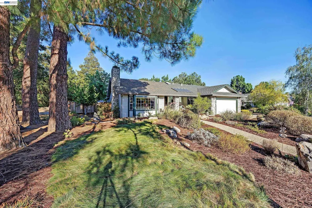 2058 Pulsar Ave, Livermore, CA 94550