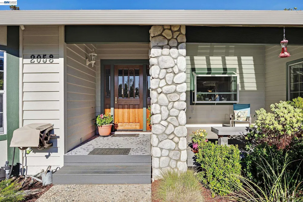 2058 Pulsar Ave, Livermore, CA 94550
