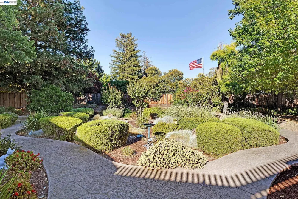 2058 Pulsar Ave, Livermore, CA 94550