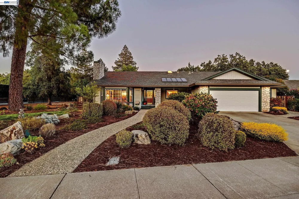 2058 Pulsar Ave, Livermore, CA 94550