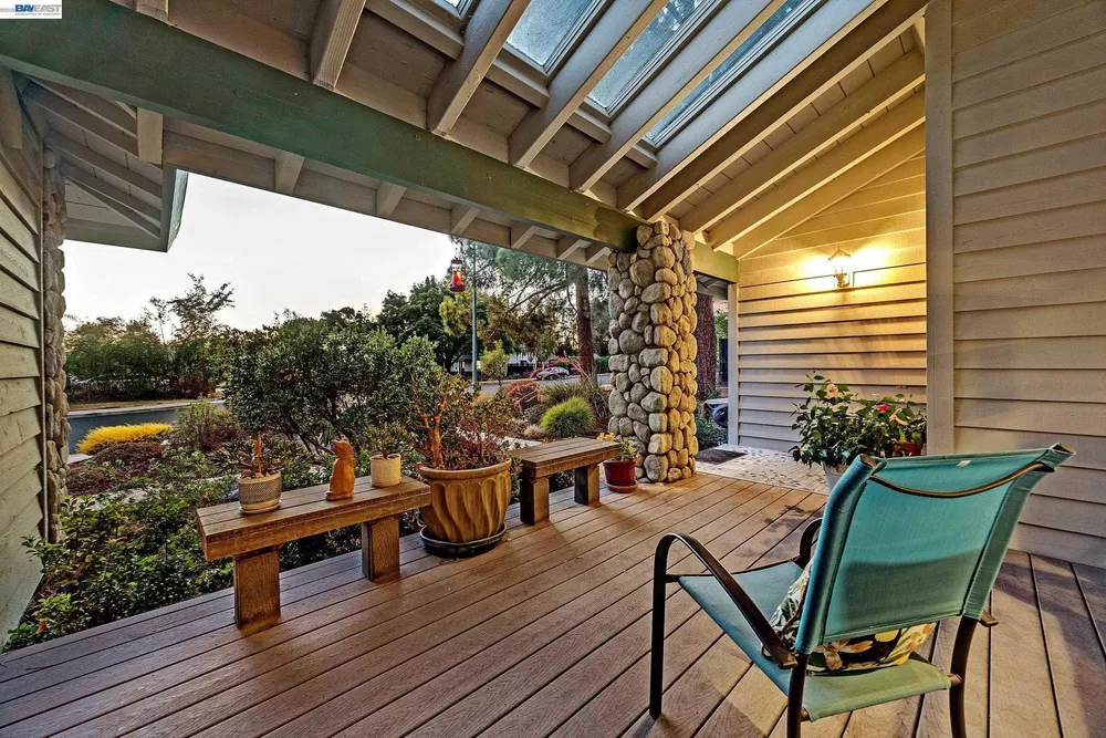 2058 Pulsar Ave, Livermore, CA 94550
