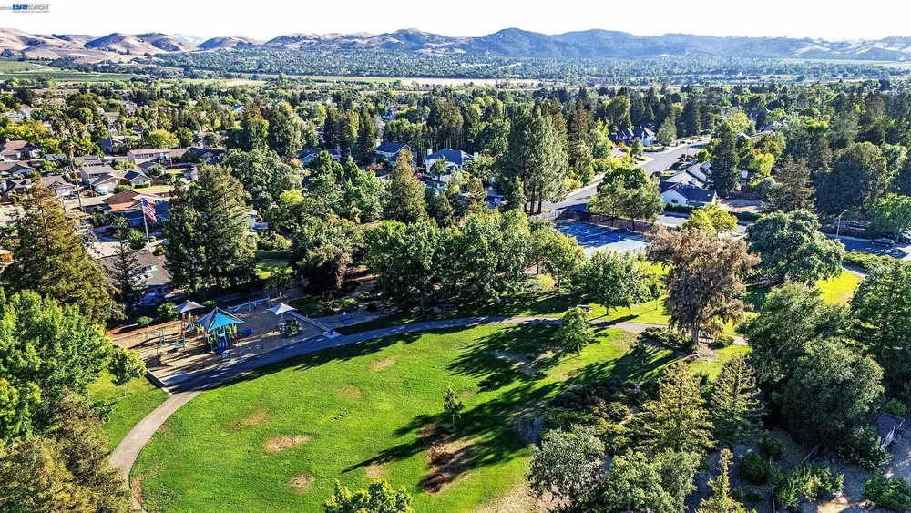 2058 Pulsar Ave, Livermore, CA 94550