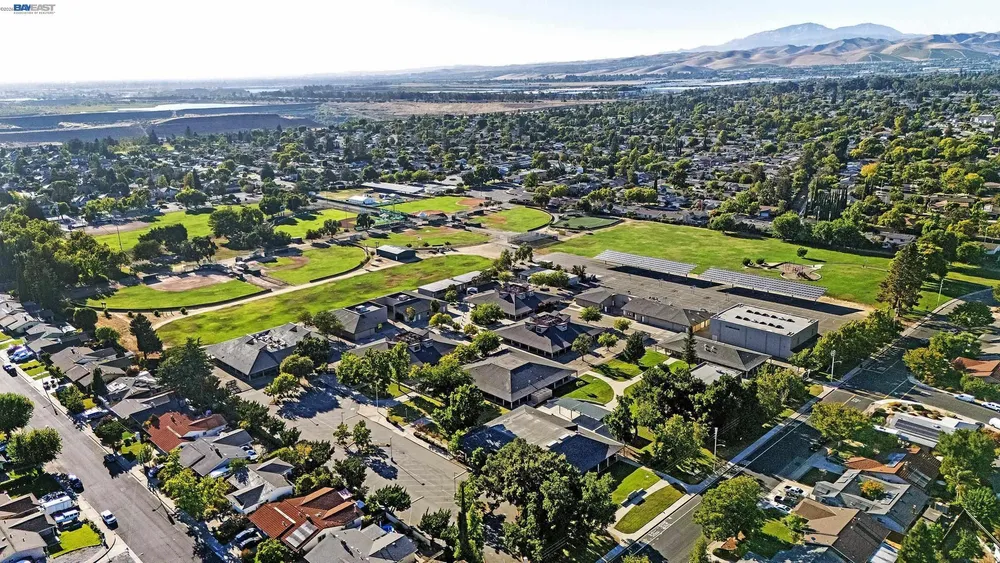 2058 Pulsar Ave, Livermore, CA 94550