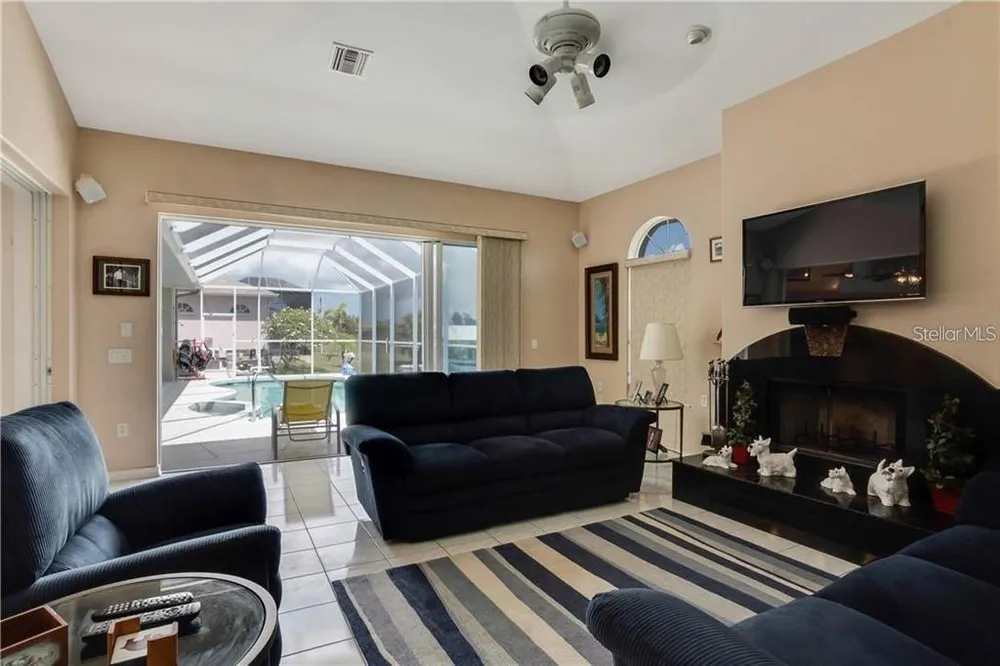 15352 Pottstown Ave, Port Charlotte, FL 33981