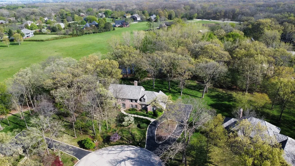 22801 W Glenhurst Rd, Deer Park, IL 60010