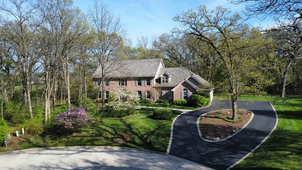 22801 W Glenhurst Rd, Deer Park, IL 60010