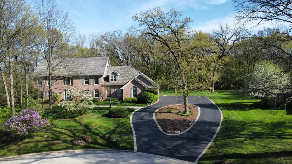 22801 W Glenhurst Rd, Deer Park, IL 60010