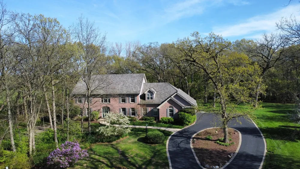 22801 W Glenhurst Rd, Deer Park, IL 60010